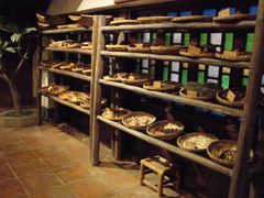 中药凉晒架-陈李济中药博物馆