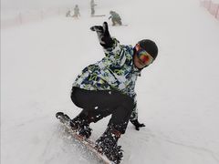 -鳌山滑雪度假区
