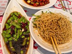 -肥肥虾庄·金牌油焖大虾(汉口城市广场店)