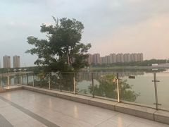 -翠山·映月湖景餐厅(映月湖公园店)