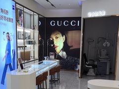 -J-Optical佳视明眼镜·蔡司视觉(青岛金茂览秀城店)