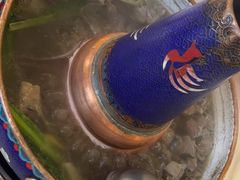 -毛辣果·贵州红酸汤牛肉火锅(西单店)