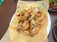 -曼听小寨海鲜烧烤·大连辣炒大王(盖州街店)