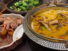 -古都历食南京菜·烤鸭·鸭血粉丝·汤包(南京博物院店)