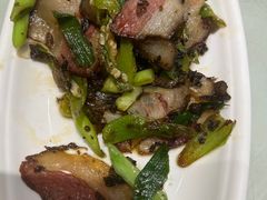 青蒜腊肉-渝信川菜(工体店)