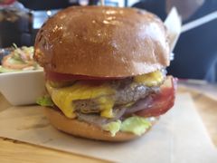 牛肉培根汉堡-遇见西木美式餐厅(体育路店)