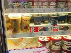 -全家便利店(襄阳南路店)