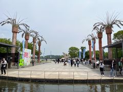 景点-上海月湖雕塑公园