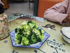 -壹阁胡羊焖饼(特色小吃街店)