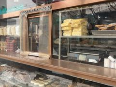 面包甜点陈列柜-护国寺小吃(东四店)