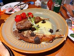 -JINNS锦时 steak&pizza(浸信会礼拜堂旧址店)