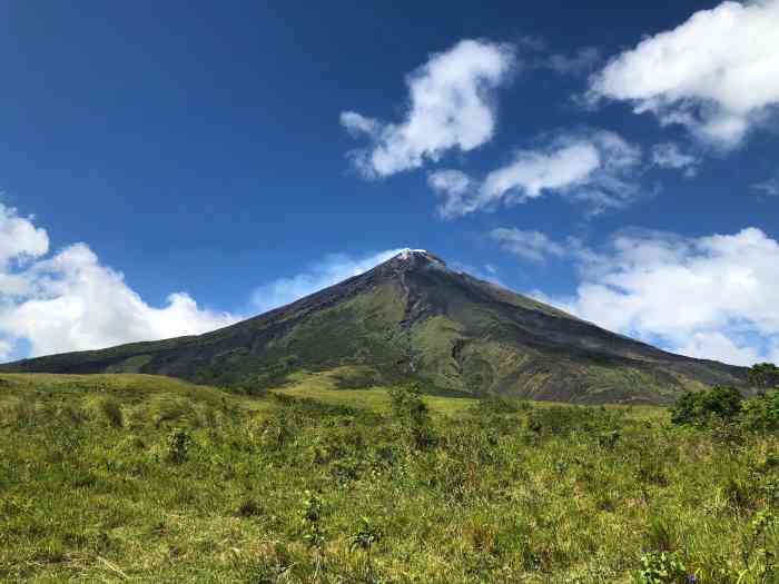马荣火山-"99马荣火山 mayon volcano."-大众点评移动版