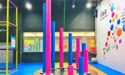 -蹦贝运动中心·蹦床·攀岩·闯关(龙岗店)