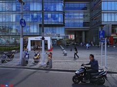 -百盛优客城市广场-停车场