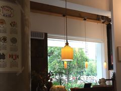 靠窗位-知亘茶食