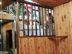 大堂-老东镇啤酒屋海鲜加工·蒸汽海鲜·海鲜烧烤(台东店)