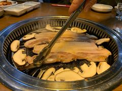 -豚豚猪村烤肉·韩国烤肉(总店)