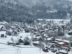 -白川乡与五箇山的合掌构造村落