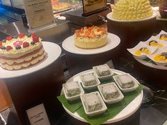 -广州万富希尔顿酒店·感趣自助餐厅·金秋蟹宴生蚝海鲜刺身