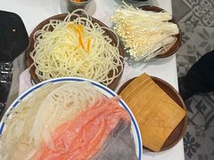 -卤校长老火锅(杨家坪直营店)