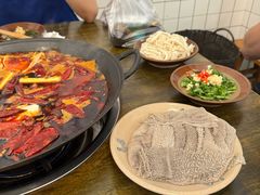 -黄潇洒老火锅(九眼桥宏济巷店)