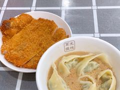 -潘国仙耳光馄饨(黄家阙路店)