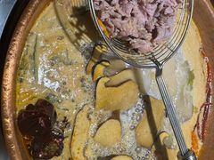 -洱火云南酸菜牛肉火锅(石景山当代商城店)