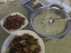 -白氏鲶鱼汤(白亮1号店)