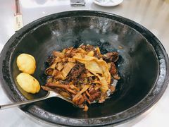-屯老二农家铁锅炖·行业领军者(梅江店)