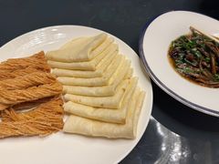 韭香鳝丝卷饼-黄嘉喜来登酒店-采悦轩中餐厅(滨江中路店)