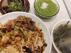 -李与白包子铺(桐梓林店)