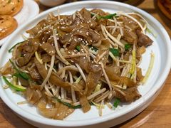 干炒牛河-粤仔湾砂锅粥(广益哥伦布店)