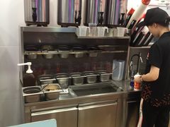 -蜜雪冰城·冰淇淋与茶(长郡中学店)