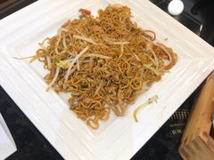 豉油皇肉炒面-玉兰苑一等茶餐厅