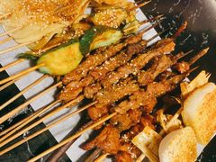 红柳支羊肉串-清真大胡子烧烤烤全羊(茸平路店)