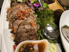 -Chom Cafe and Restaurant