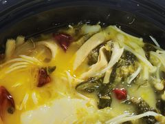 -渝是乎酸菜鱼(龙旗购物中心店)