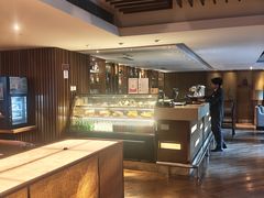 -广州中心皇冠假日酒店·汇点大堂吧