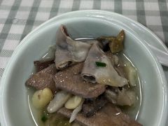 -卢六川汤肉(南方花园店)