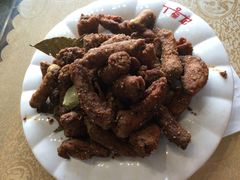 老丁头麻辣烫(站前大街店)-百福老头餐饮