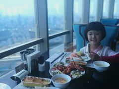 -怡豪大饭店·49楼旋转自助餐厅