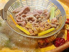 -洱火云南酸菜牛肉火锅(石景山当代商城店)