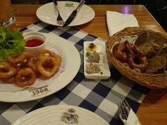 -皇冠自酿啤酒坊(中国红街5号楼店)