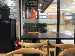 靠窗位-CoCo都可(吾悦店)
