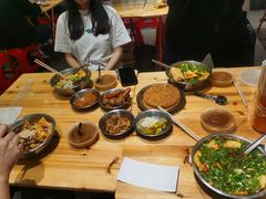 -柳州肥姨妈大骨螺蛳粉(曹路店)