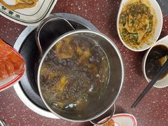 -四囍码头海鲜烧烤自助火锅(外滩南京东路悦荟广场店)