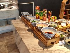 -筠咖啡西餐厅(上海国展宝龙丽筠酒店)