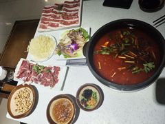 -贵府酸汤牛肉火锅·贵州老字号(飞山街店)