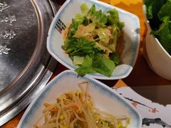 小菜-唯成•韩国炭火烤肉 유성고기