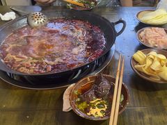 -黄潇洒老火锅(九眼桥宏济巷店)